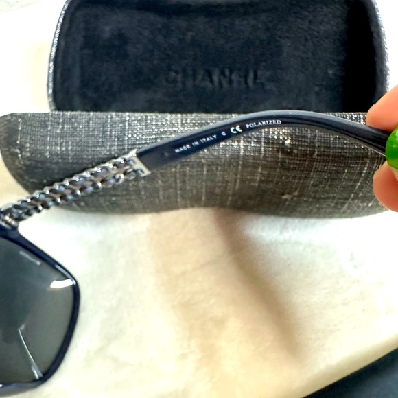 CHANEL Sunglasses size 140 Medium - Picture 3 of 7